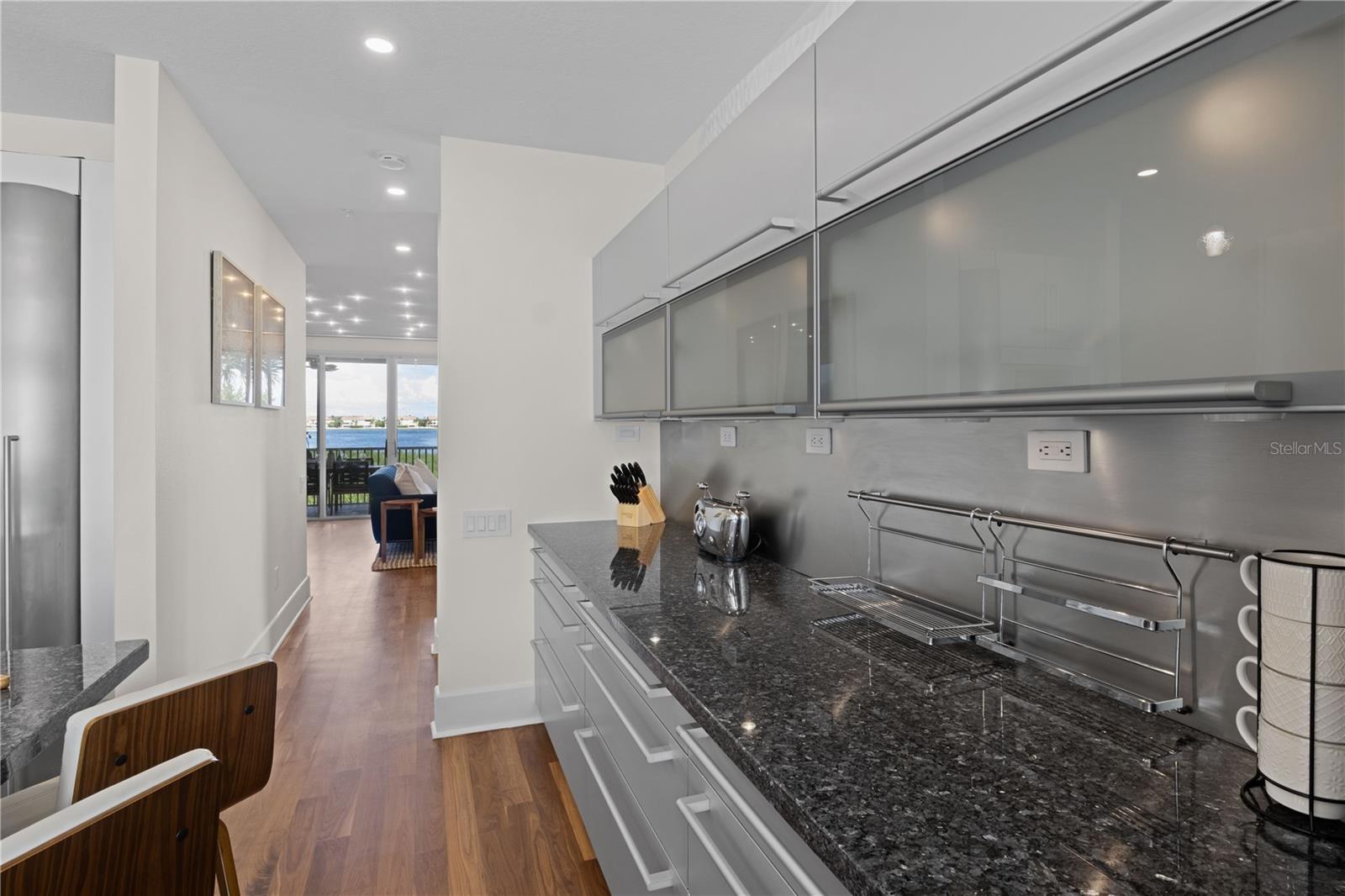 Image 28 of 73 For 301 17th Street N