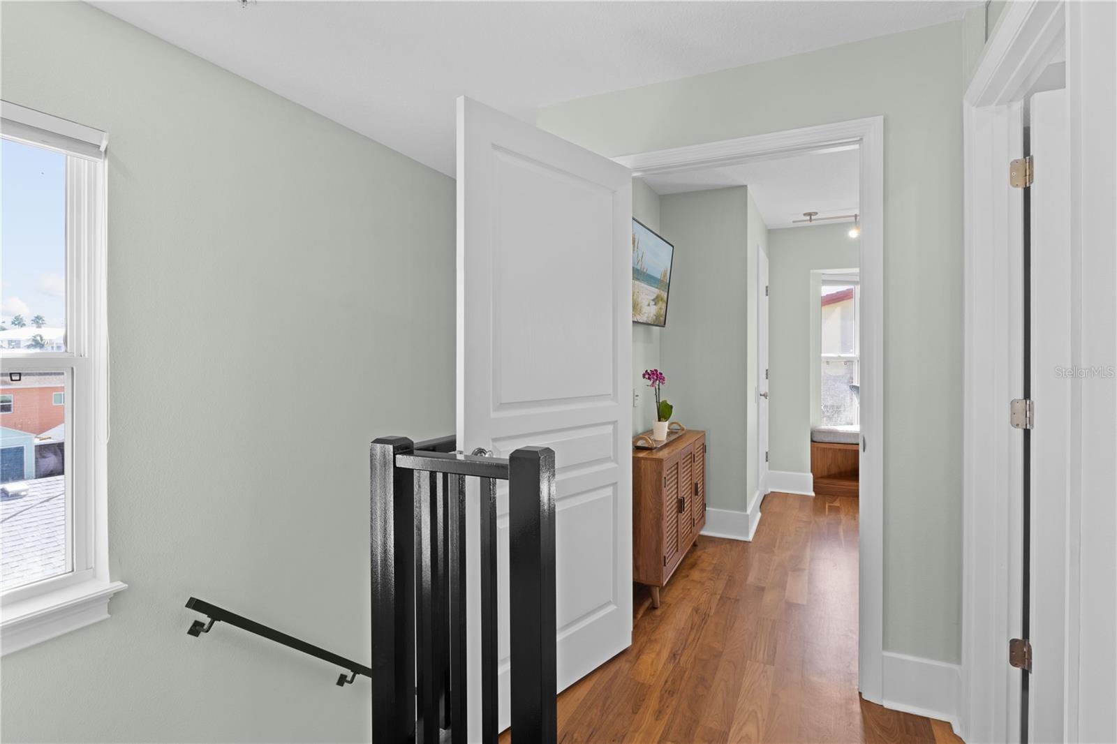 Image 30 of 73 For 301 17th Street N