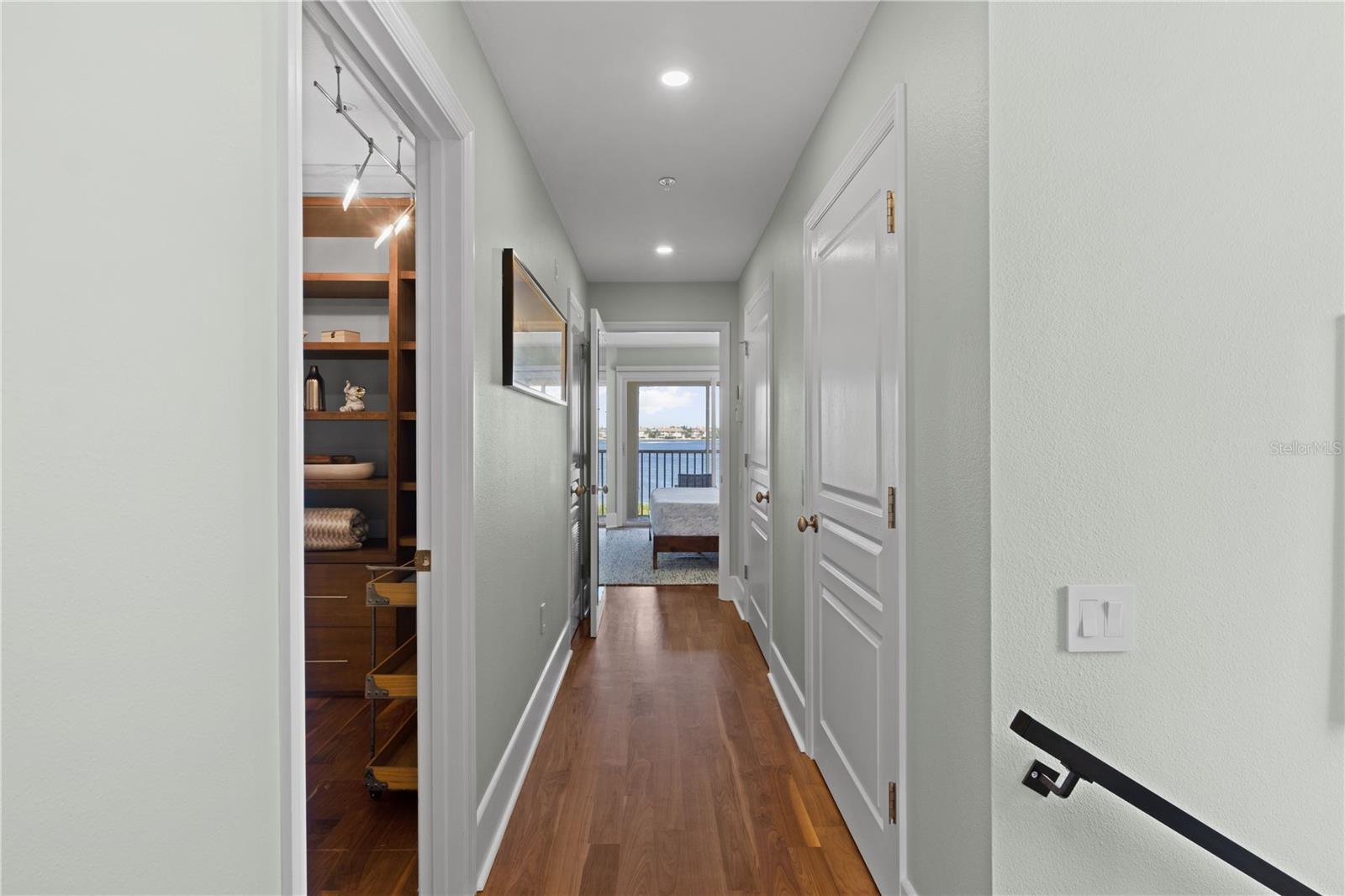 Image 35 of 73 For 301 17th Street N