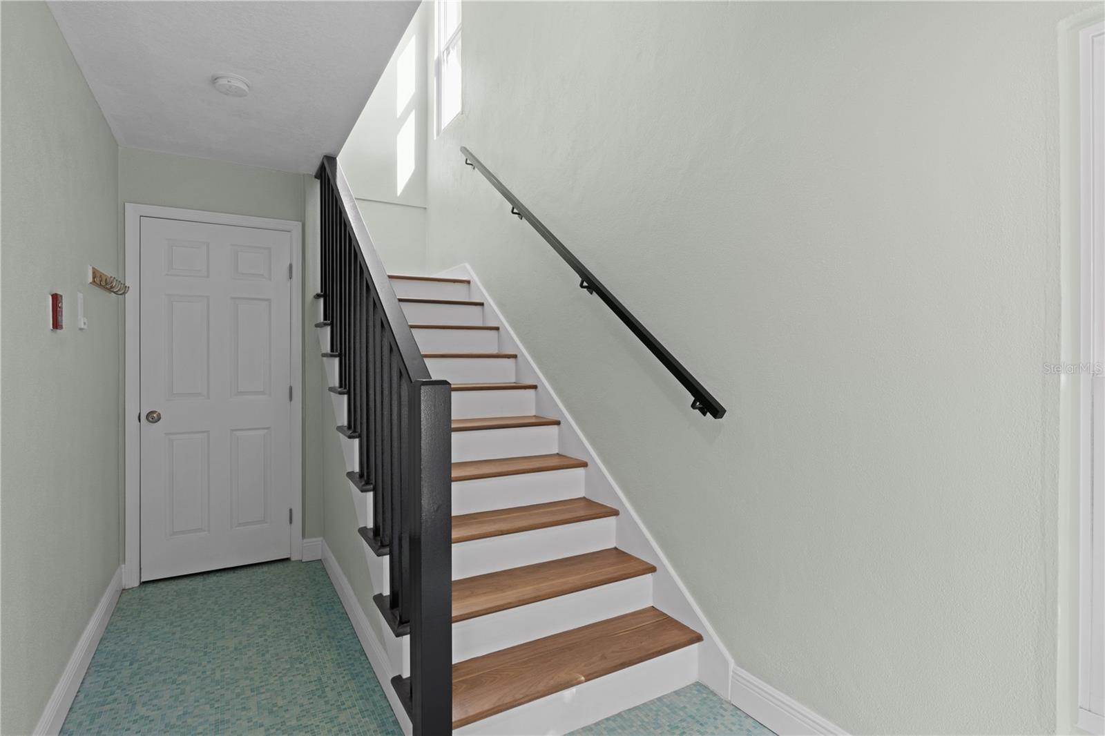 Image 7 of 73 For 301 17th Street N