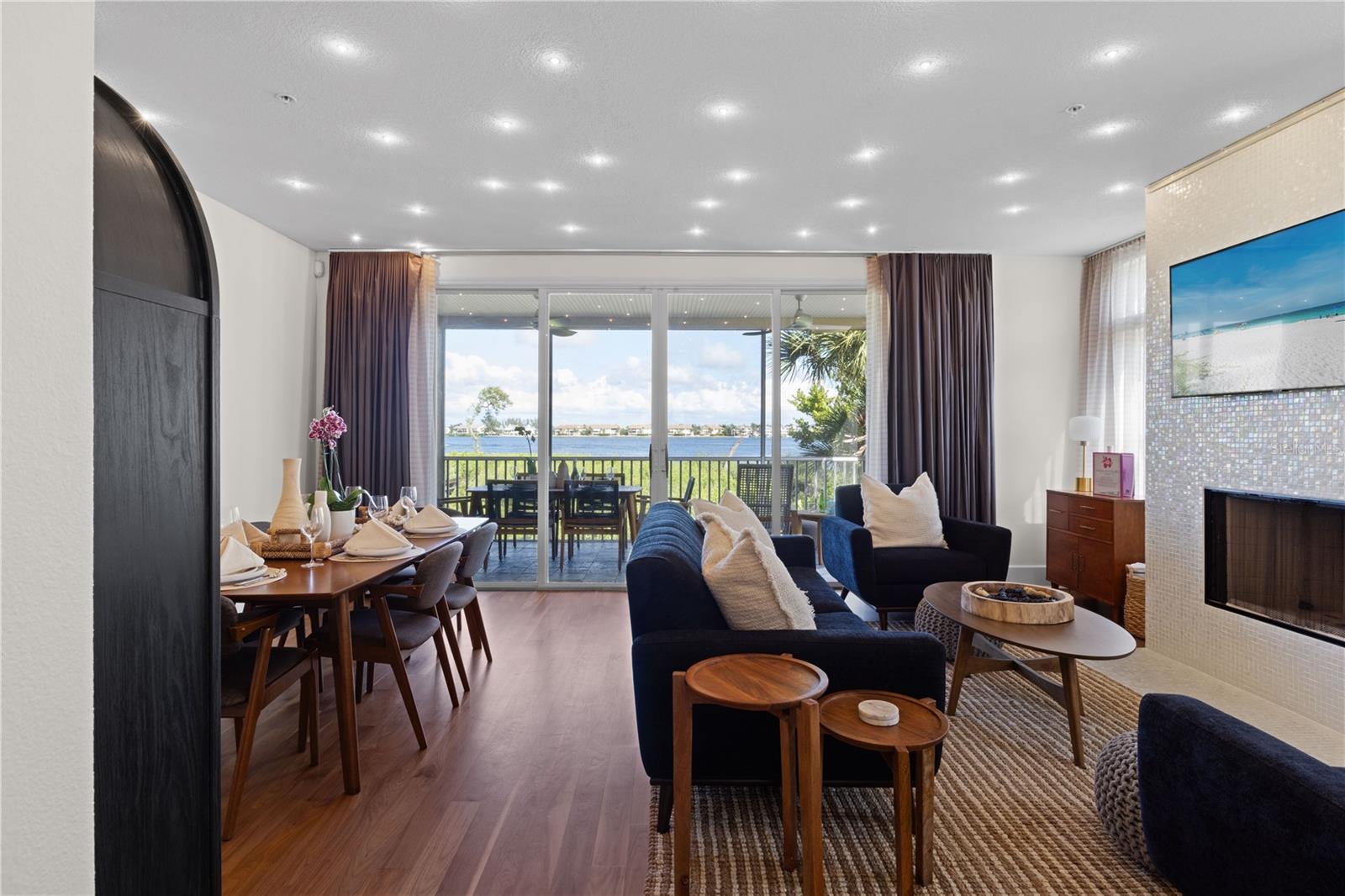 Image 9 of 73 For 301 17th Street N