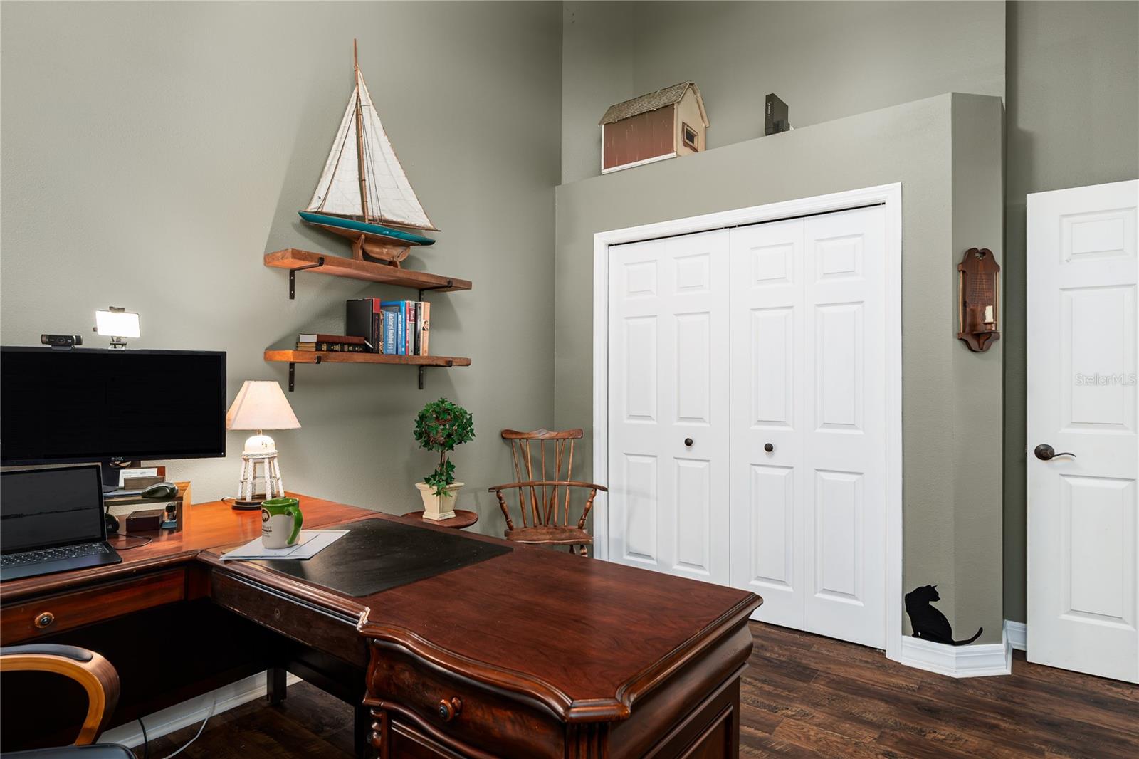 Image 29 of 65 For 6552 Tailfeather Way