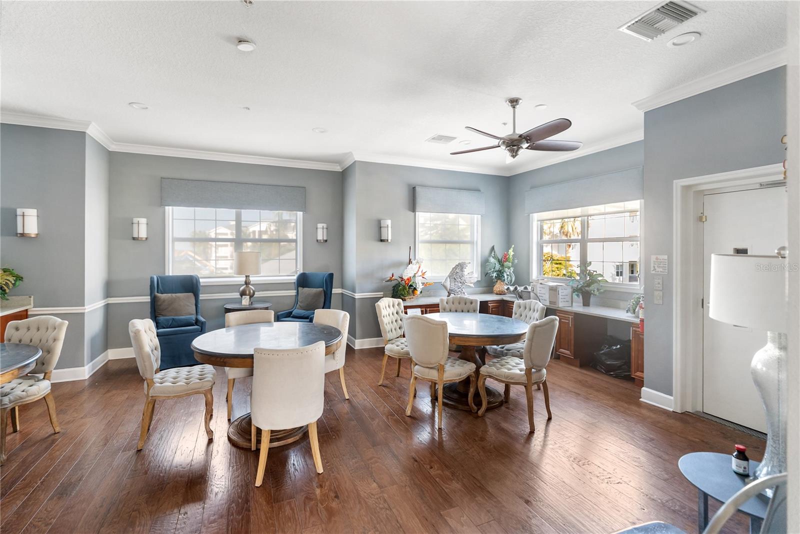 Image 41 of 68 For 7840 34th Avenue W 103