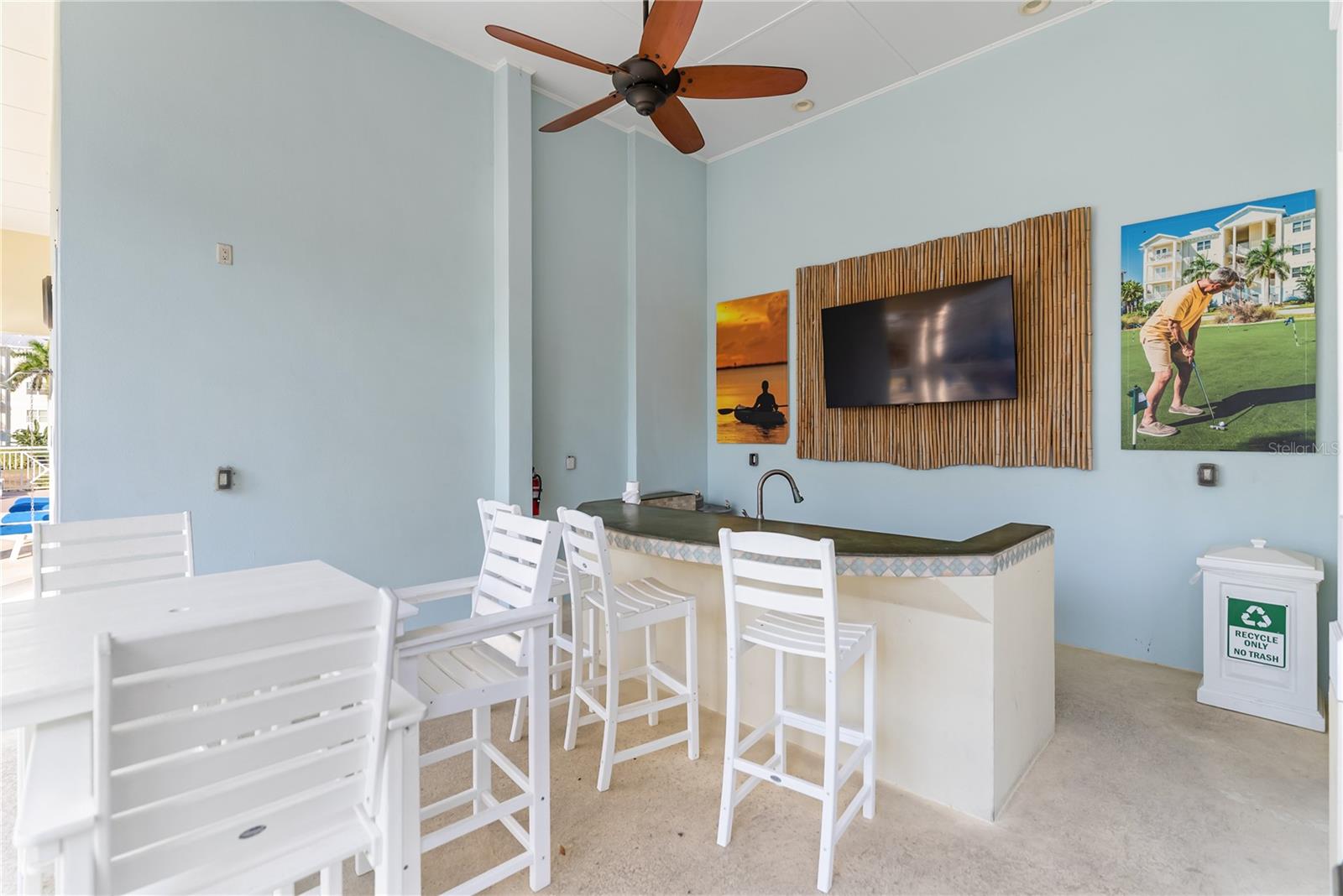 Image 43 of 68 For 7840 34th Avenue W 103