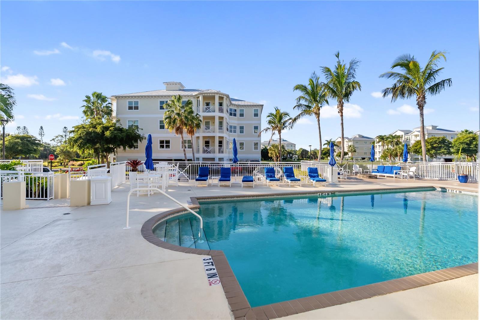 Image 46 of 68 For 7840 34th Avenue W 103