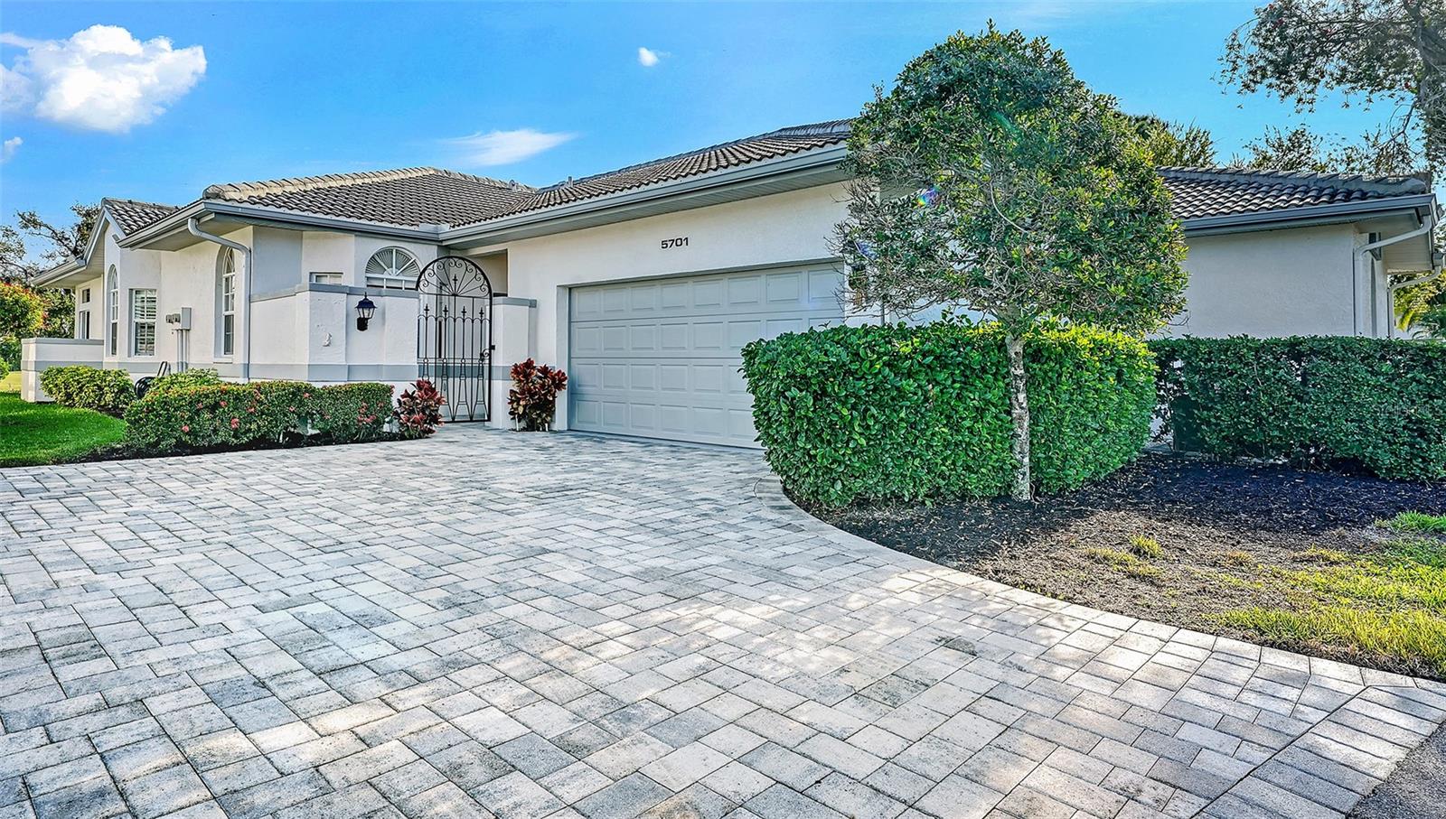 Details for 5701 Long Common Circle 13, SARASOTA, FL 34235