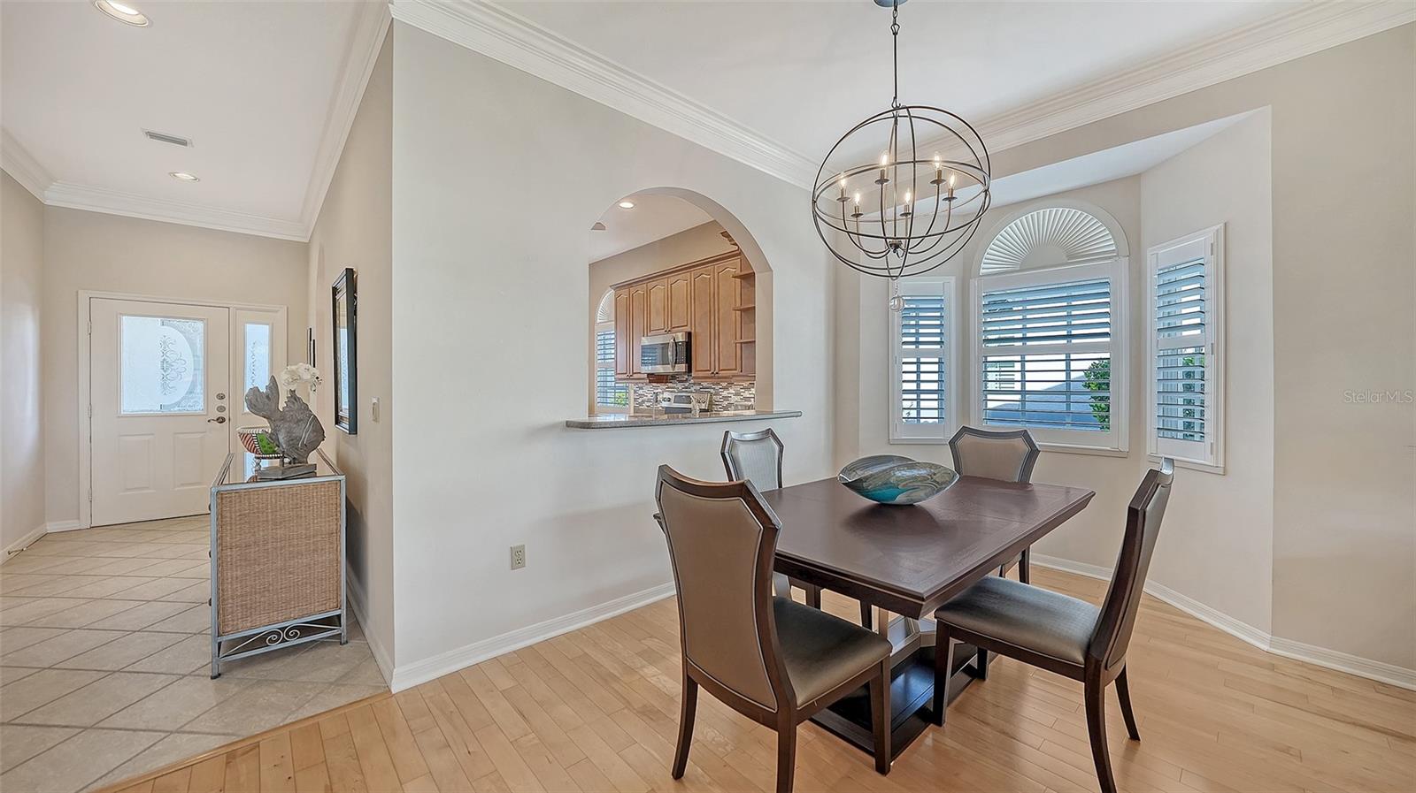 Image 10 of 50 For 5701 Long Common Circle 13