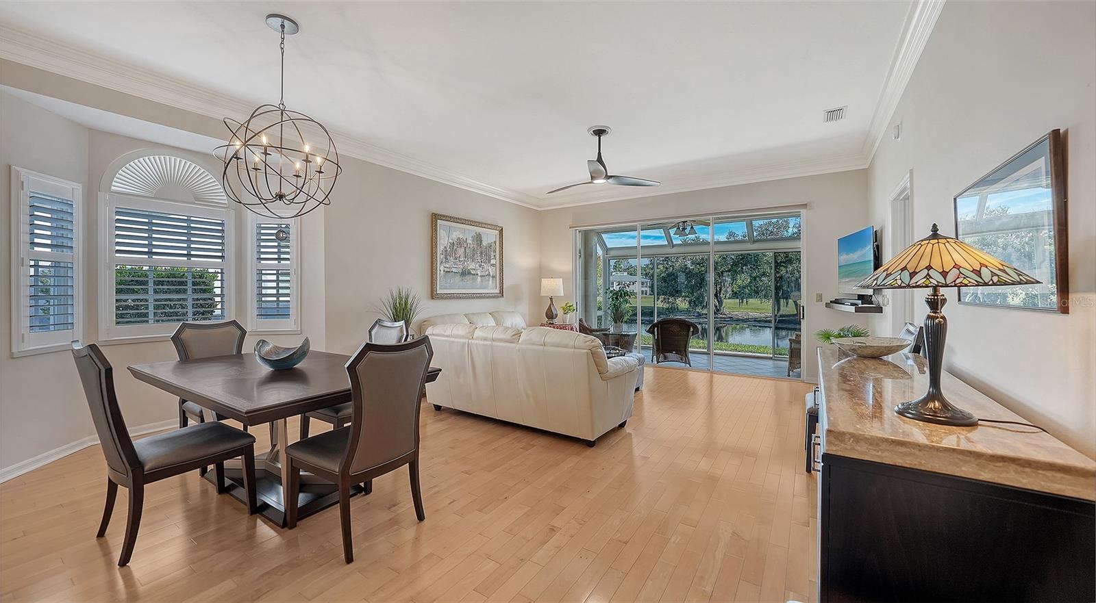 Image 12 of 50 For 5701 Long Common Circle 13