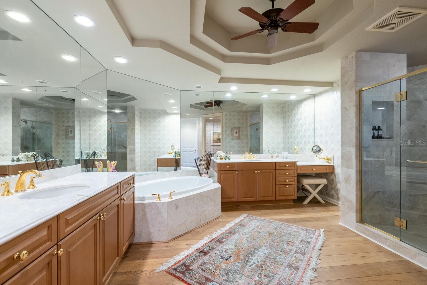 Image 20 of 68 For 35 Watergate Drive 1201