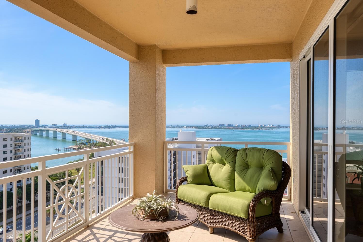 Image 21 of 68 For 35 Watergate Drive 1201