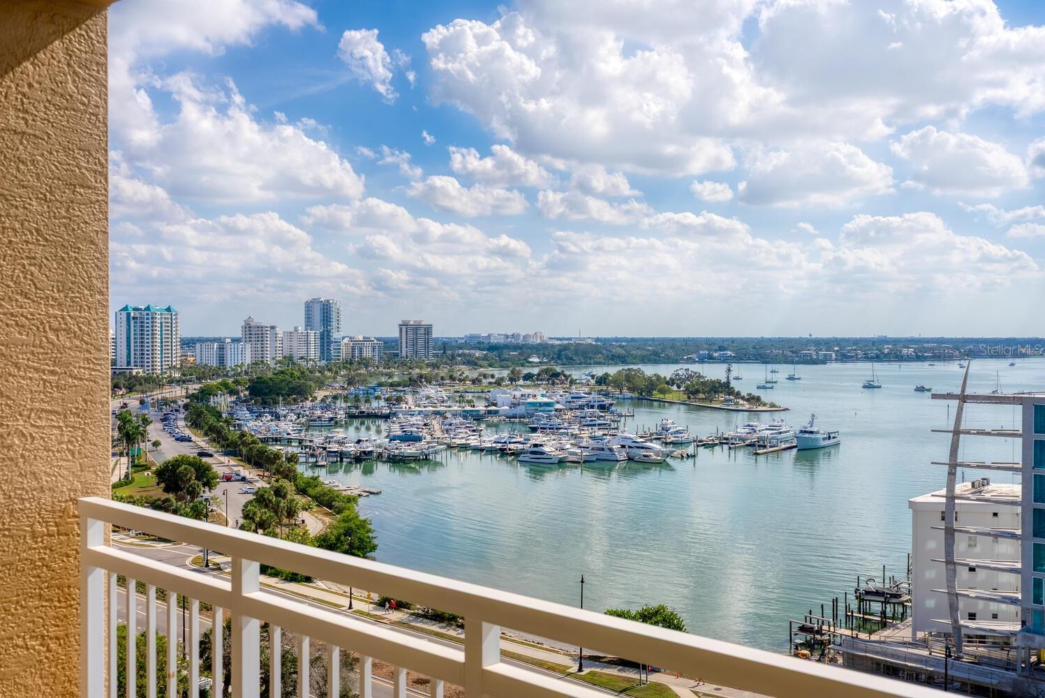 Image 22 of 68 For 35 Watergate Drive 1201