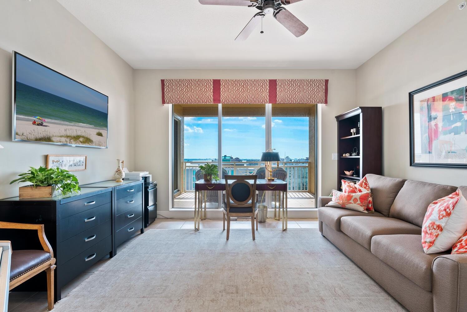 Image 26 of 68 For 35 Watergate Drive 1201