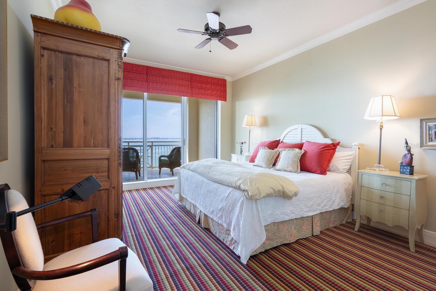 Image 27 of 68 For 35 Watergate Drive 1201