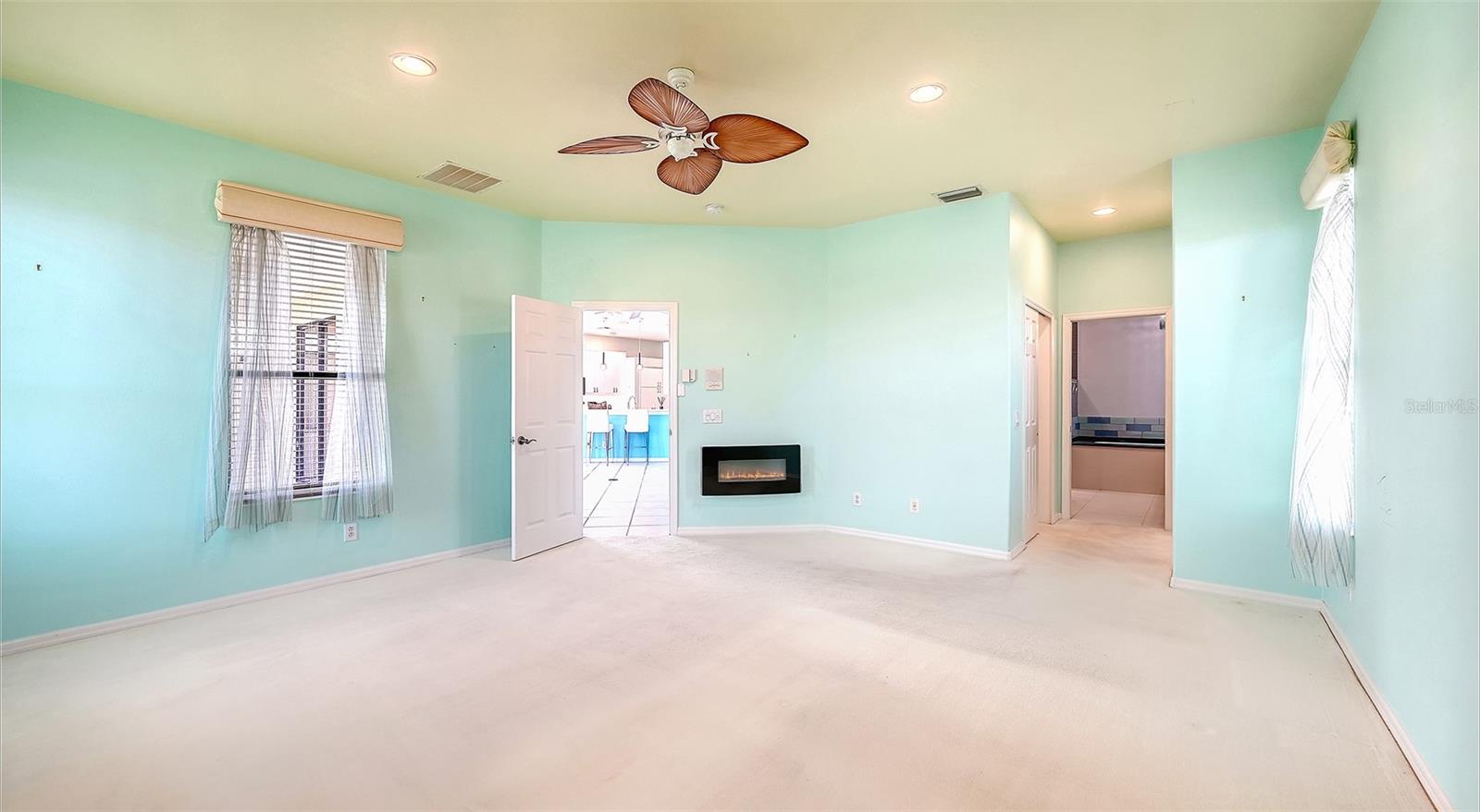 Image 27 of 74 For 4160 Mackay Falls Terrace