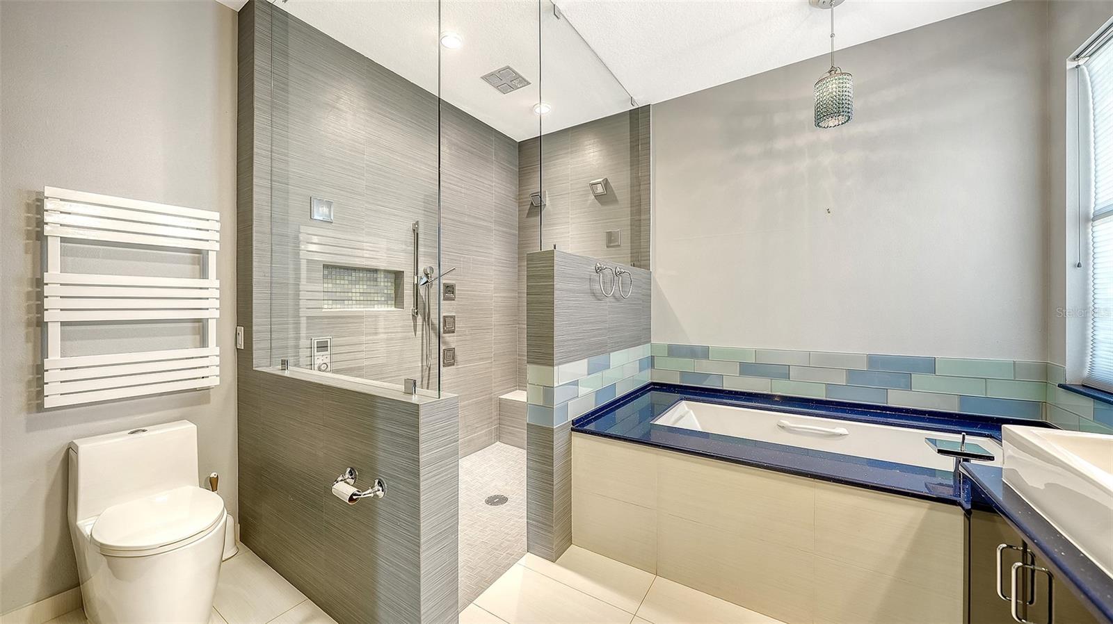 Image 30 of 74 For 4160 Mackay Falls Terrace