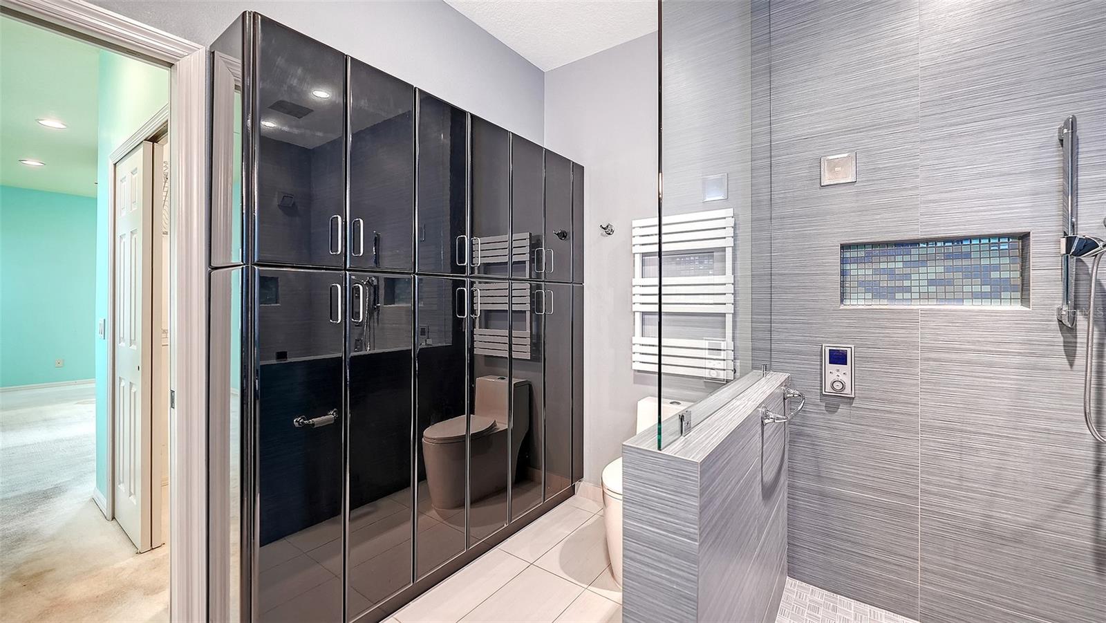 Image 31 of 74 For 4160 Mackay Falls Terrace