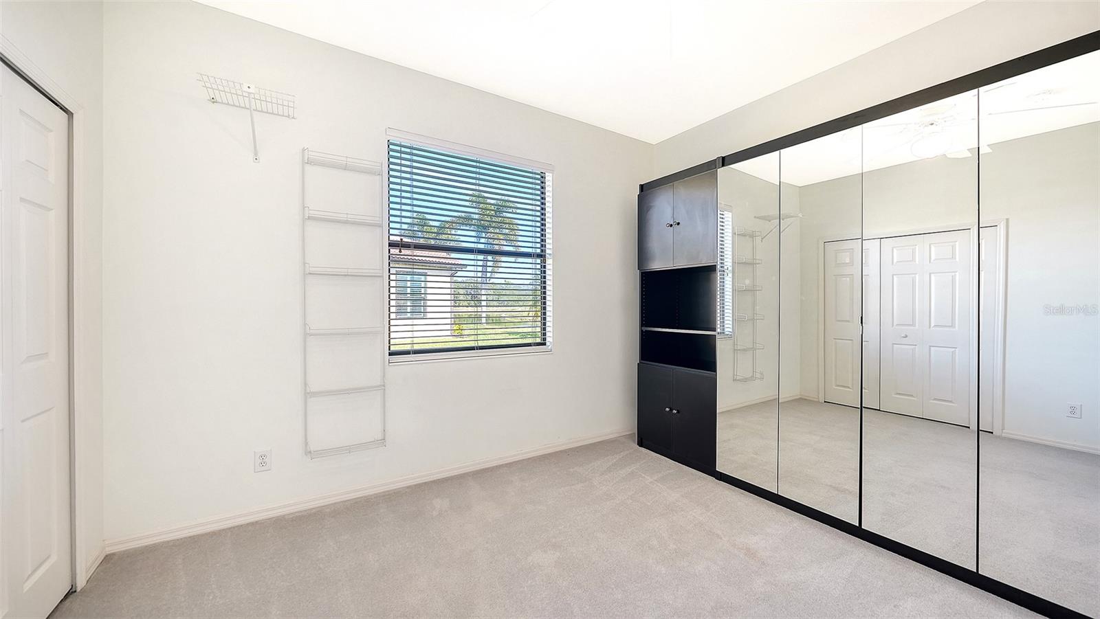 Image 34 of 74 For 4160 Mackay Falls Terrace