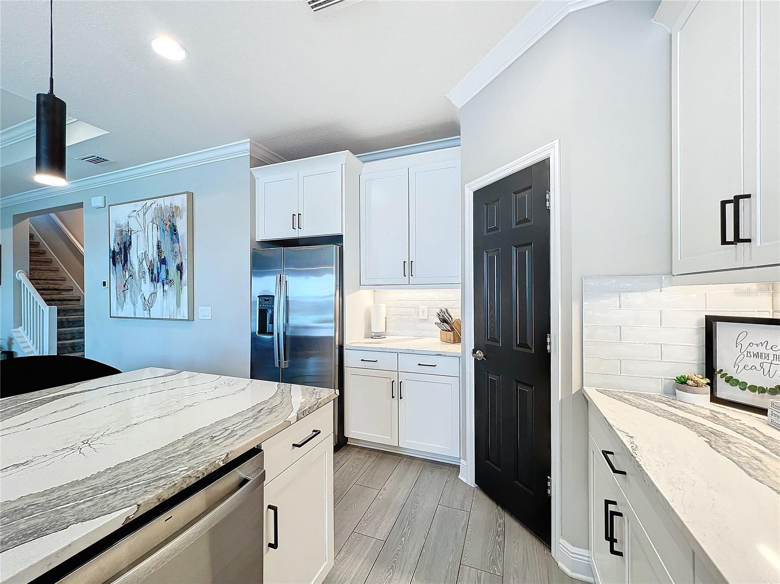 Image 13 of 81 For 5559 Trevesta Place