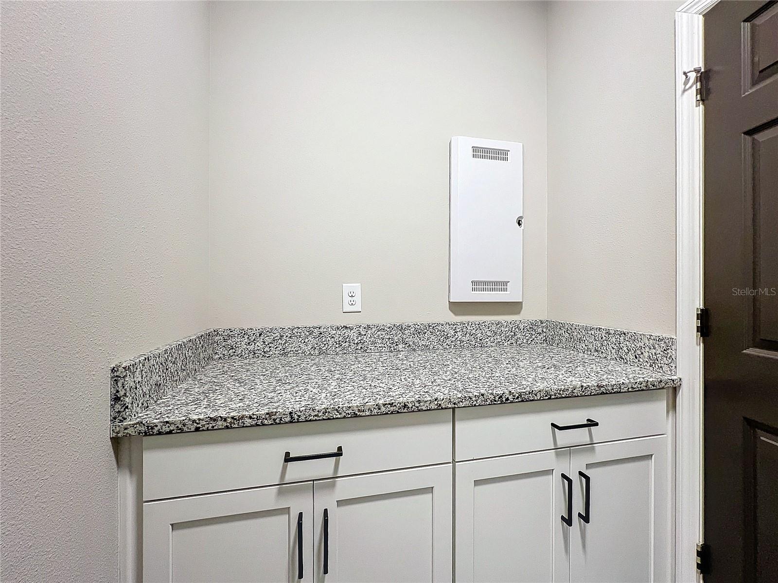 Image 42 of 81 For 5559 Trevesta Place