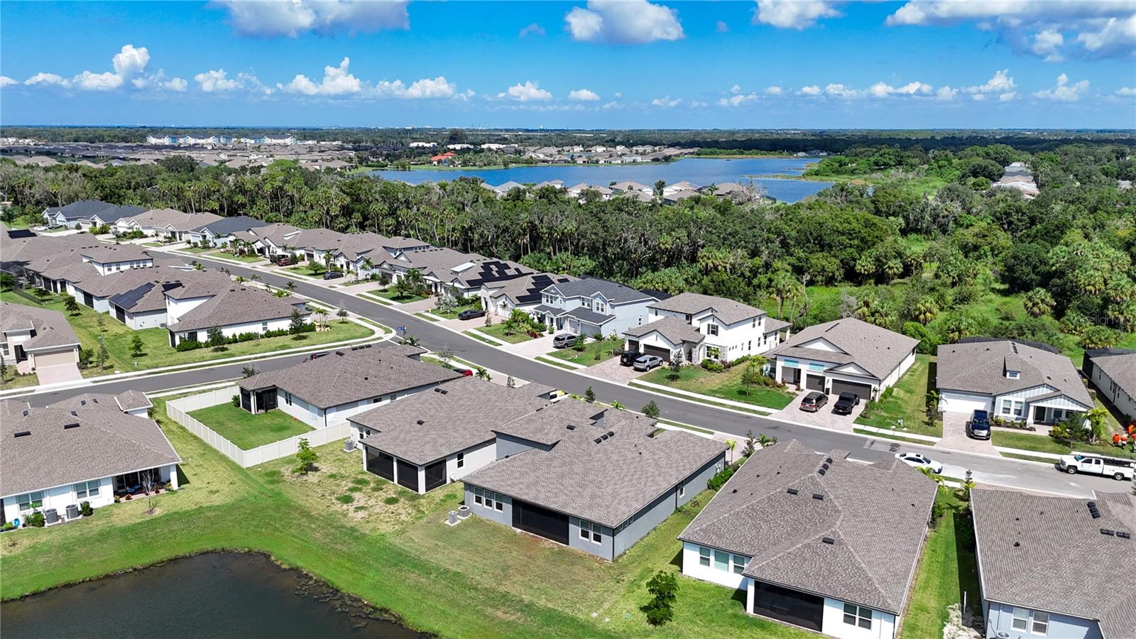 Image 66 of 81 For 5559 Trevesta Place