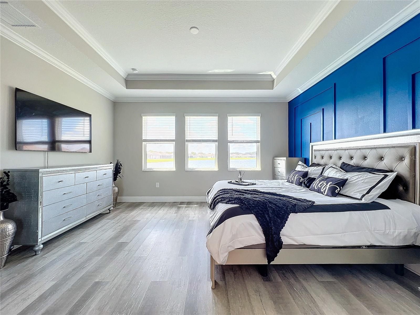 Image 8 of 81 For 5559 Trevesta Place