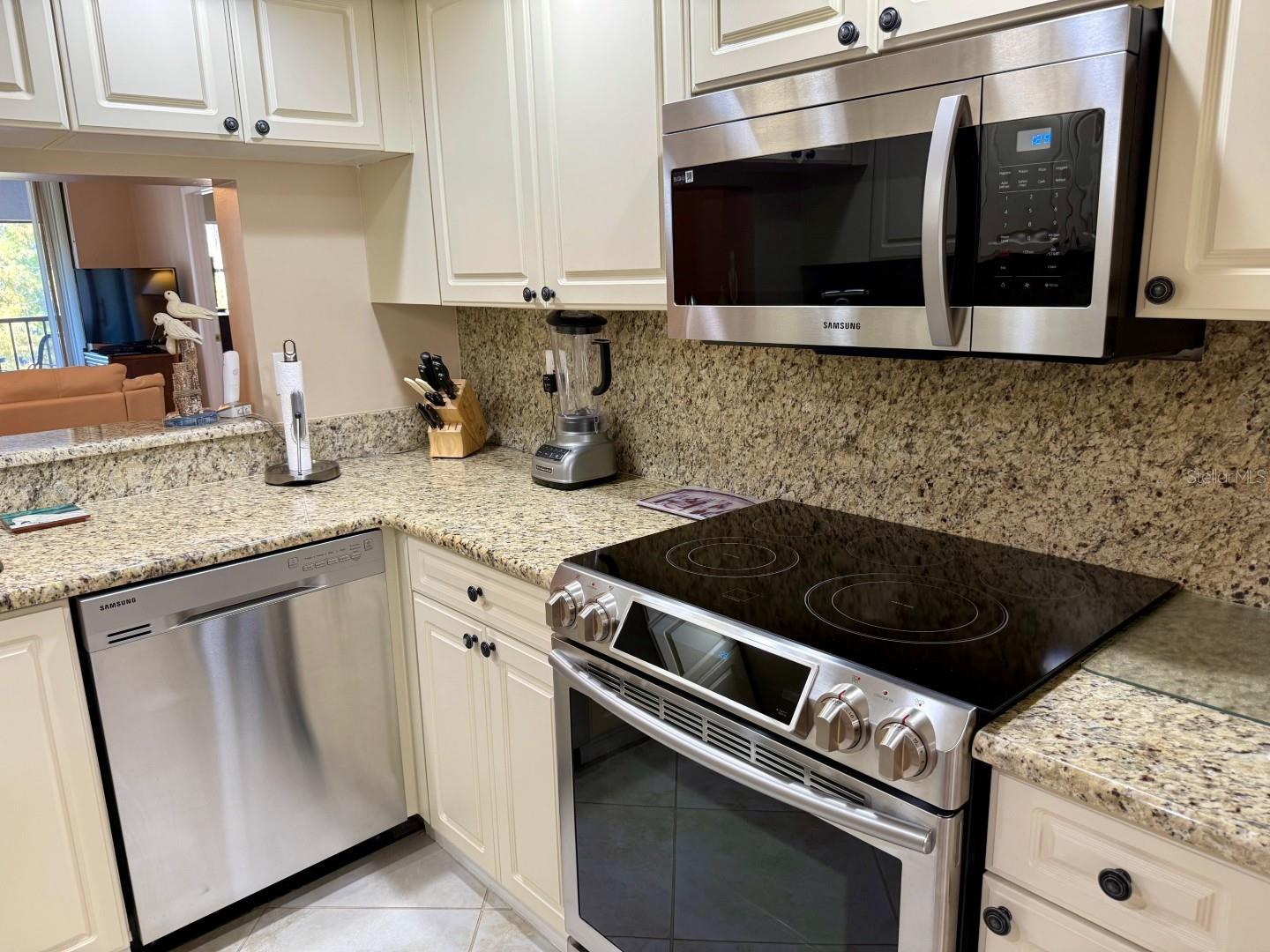 Image 18 of 84 For 4330 47th Avenue W 202