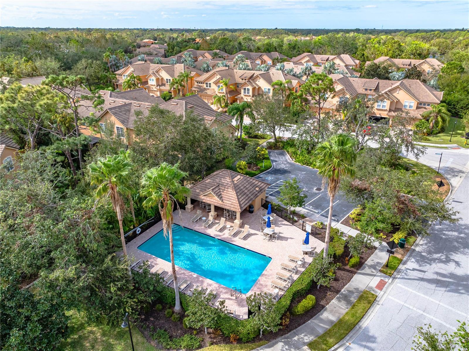 Image 16 of 22 For 8114 Villa Grande Court