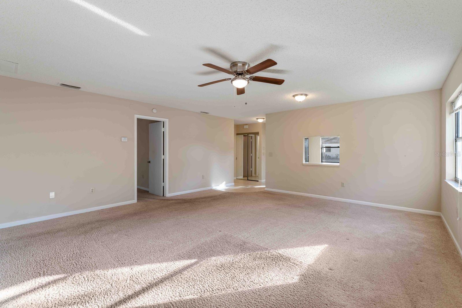 Image 10 of 34 For 121 Oak Hill Drive 1