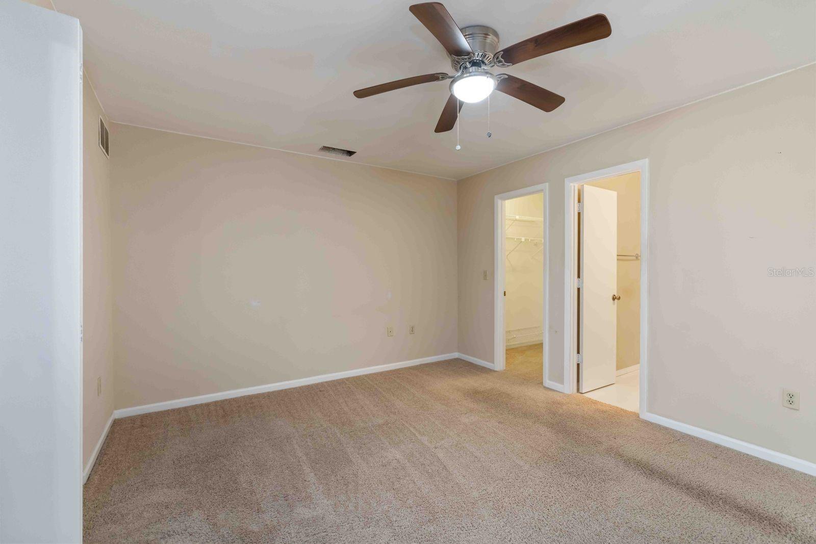 Image 25 of 34 For 121 Oak Hill Drive 1