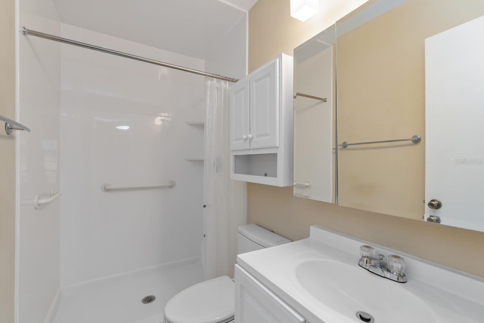 Image 29 of 34 For 121 Oak Hill Drive 1