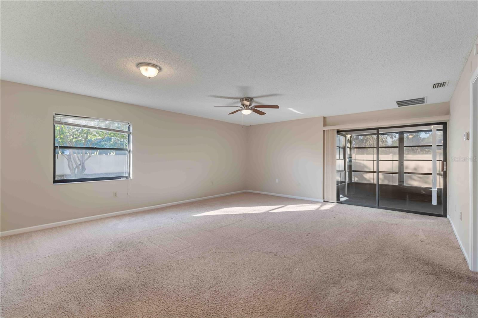 Image 7 of 34 For 121 Oak Hill Drive 1