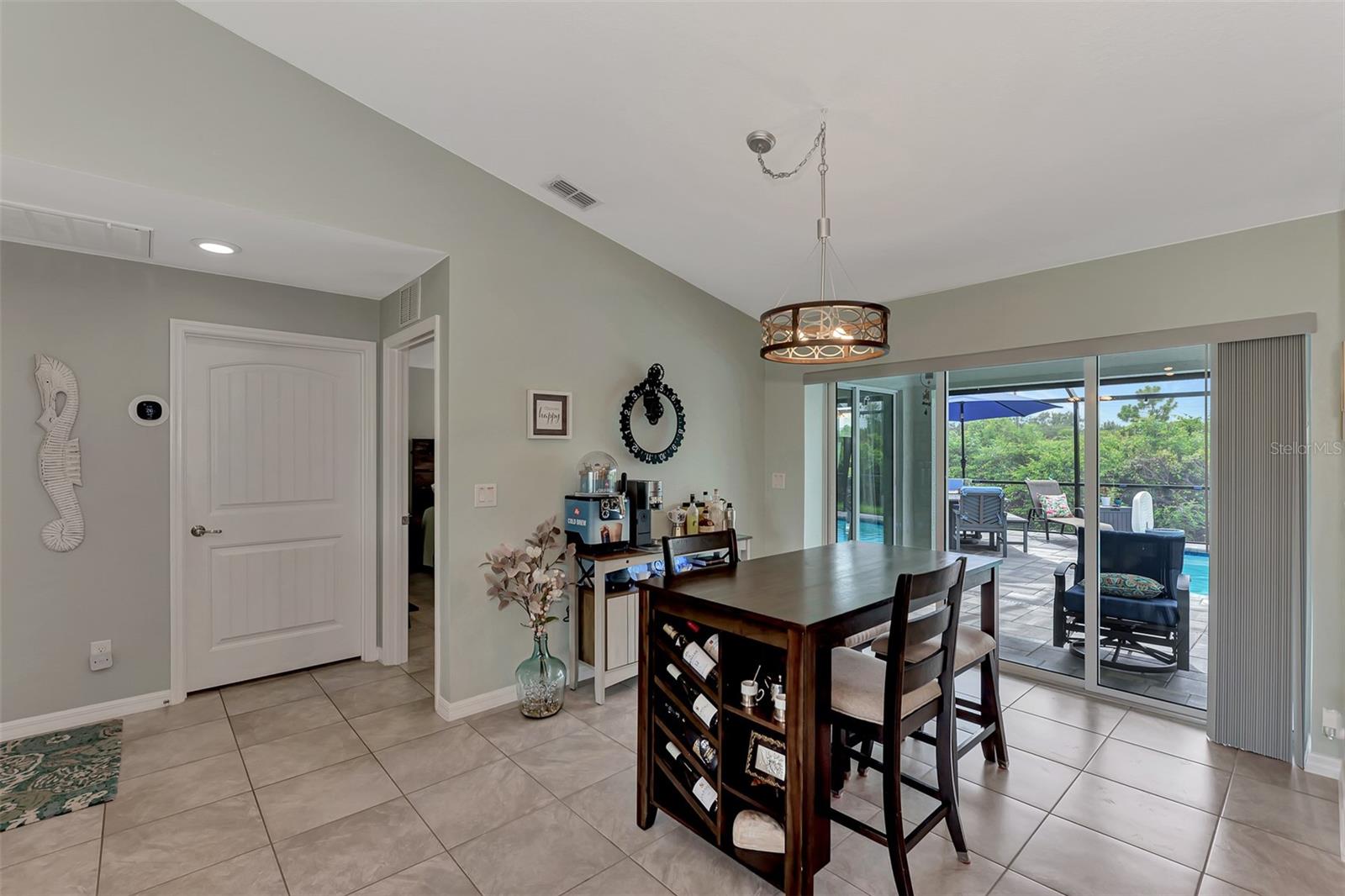 Image 17 of 47 For 8 Amidship Road