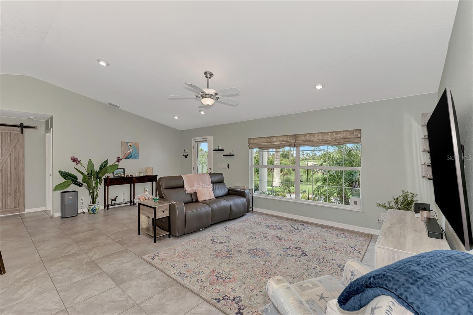 Image 6 of 47 For 8 Amidship Road