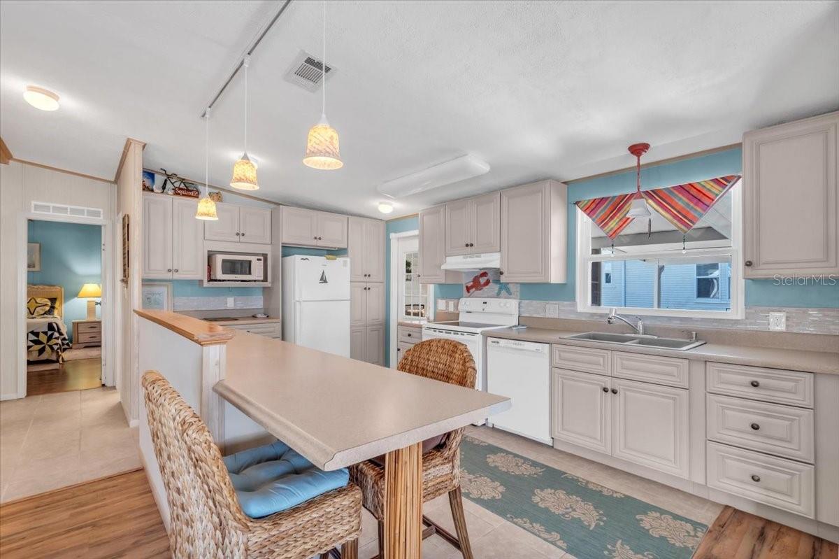 Image 13 of 35 For 8416 Imperial Circle