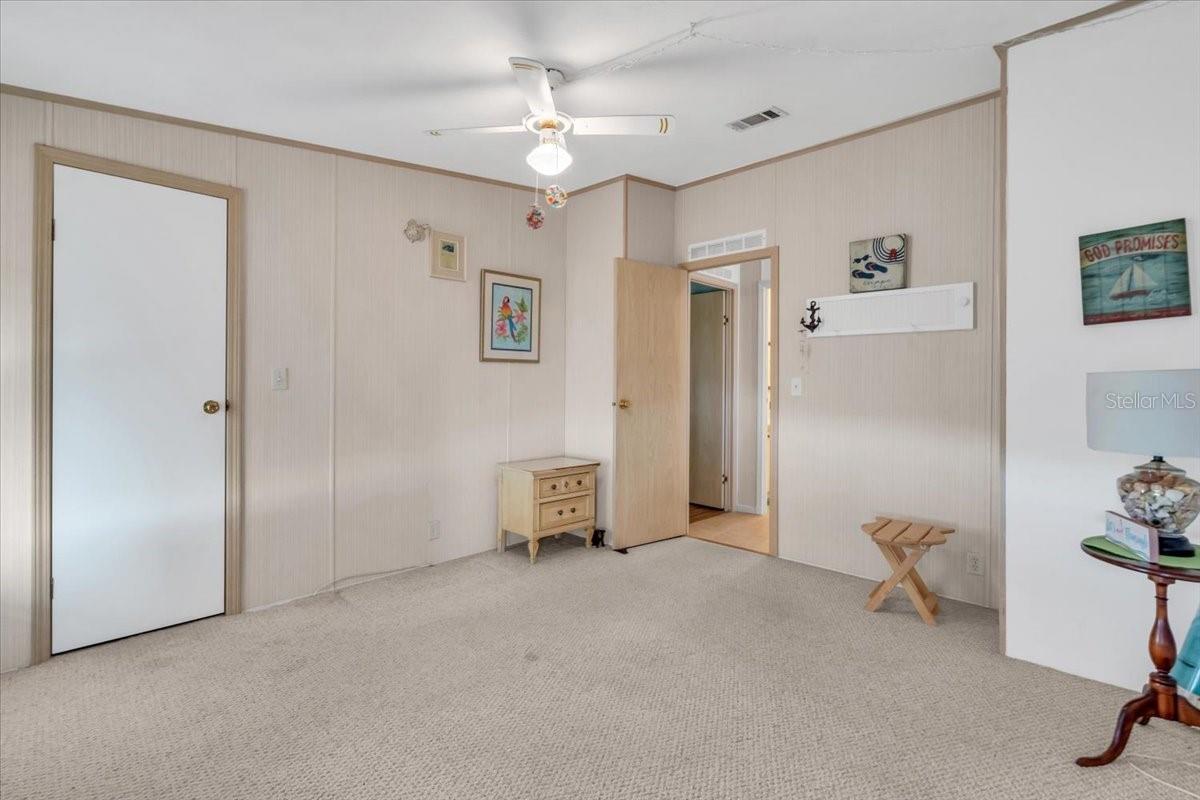 Image 24 of 35 For 8416 Imperial Circle