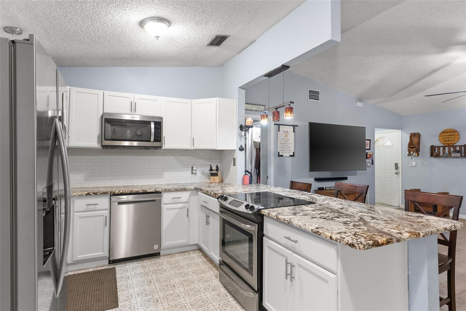 Image 11 of 32 For 3104 35th Avenue W