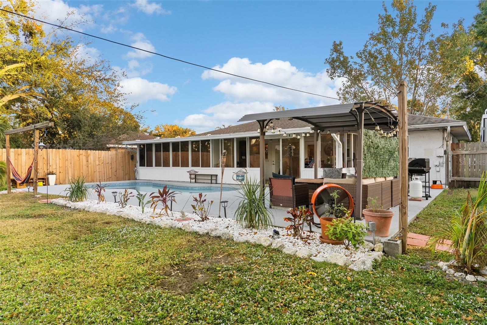 Image 30 of 32 For 3104 35th Avenue W