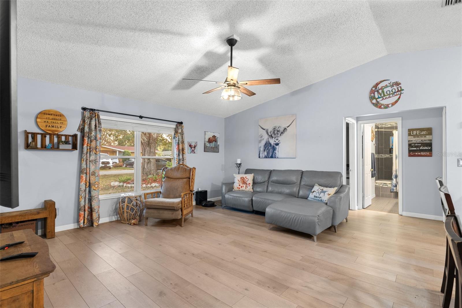 Image 8 of 32 For 3104 35th Avenue W