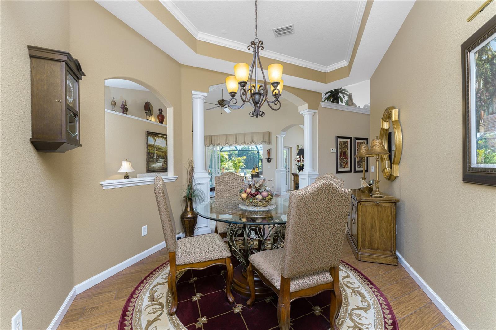 Image 11 of 62 For 290 Rotonda Boulevard E