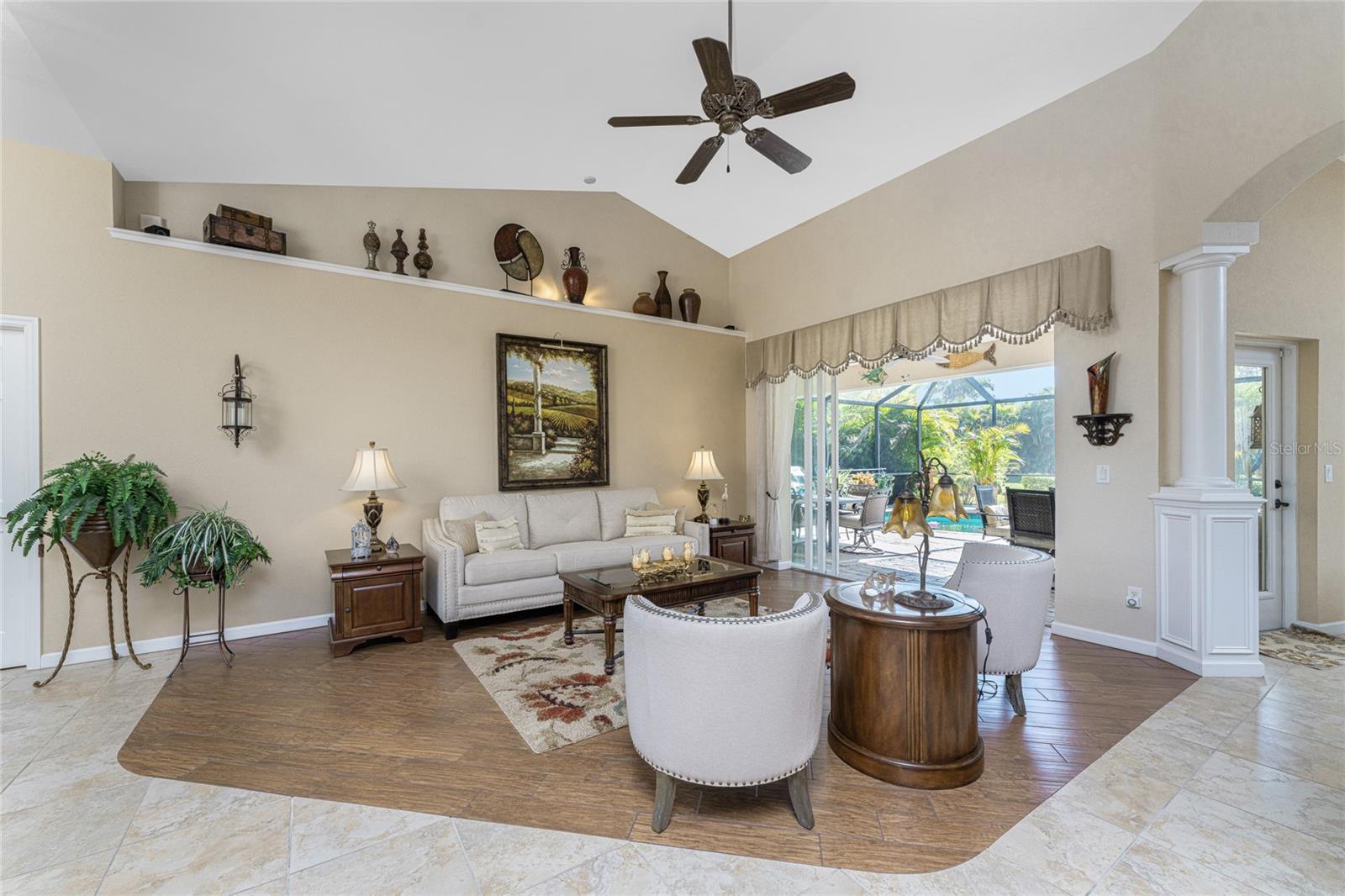 Image 12 of 62 For 290 Rotonda Boulevard E