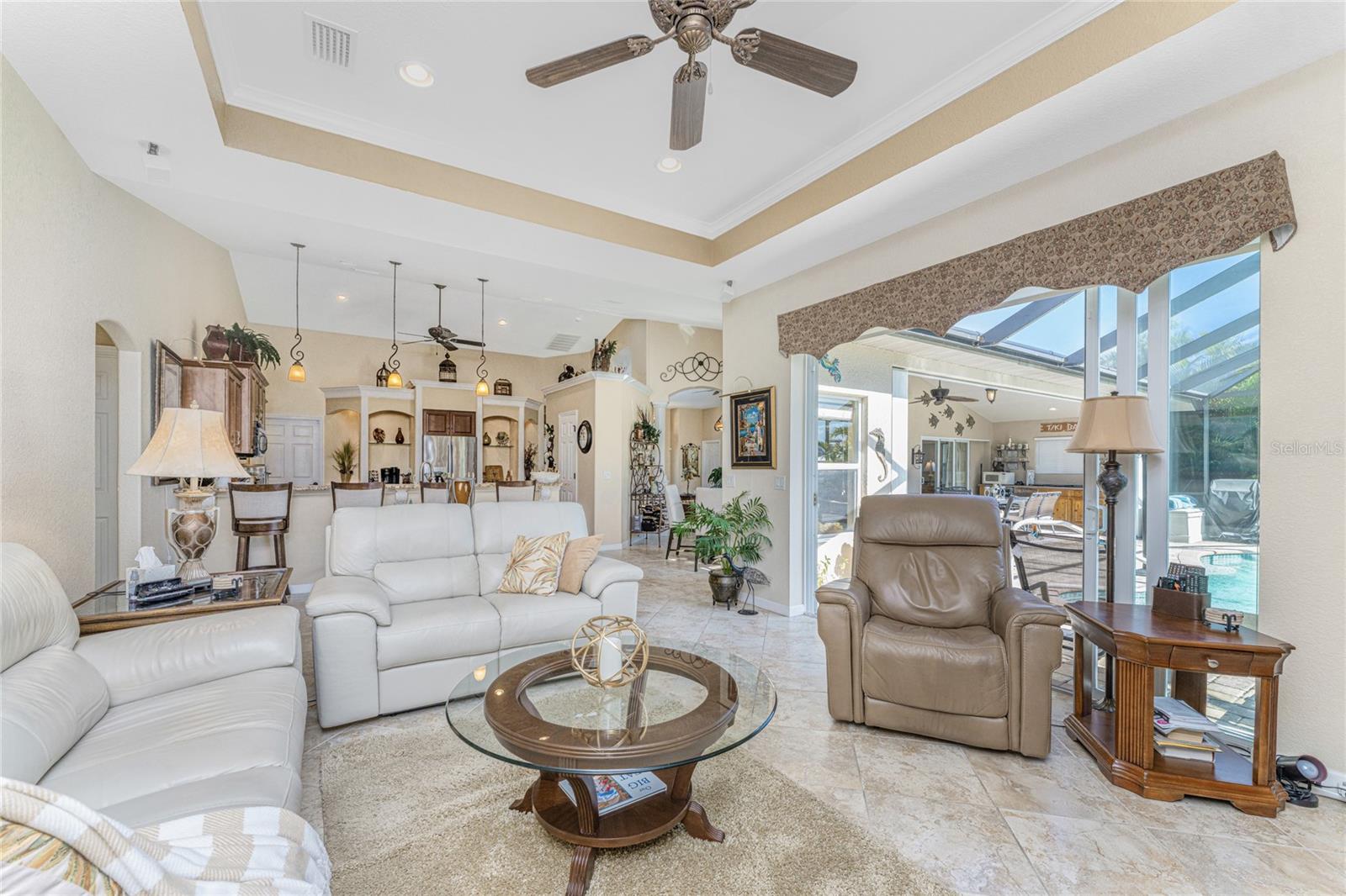 Image 21 of 62 For 290 Rotonda Boulevard E