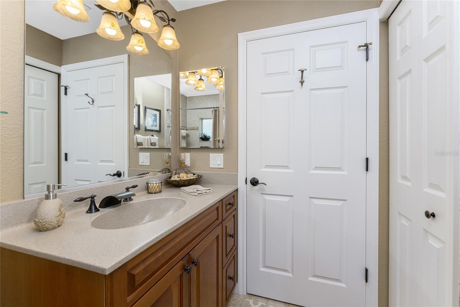 Image 31 of 62 For 290 Rotonda Boulevard E