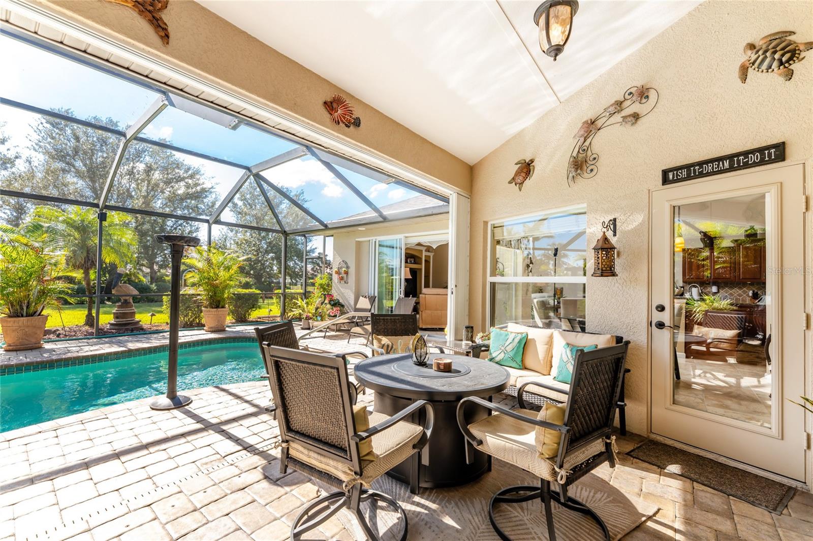 Image 44 of 62 For 290 Rotonda Boulevard E