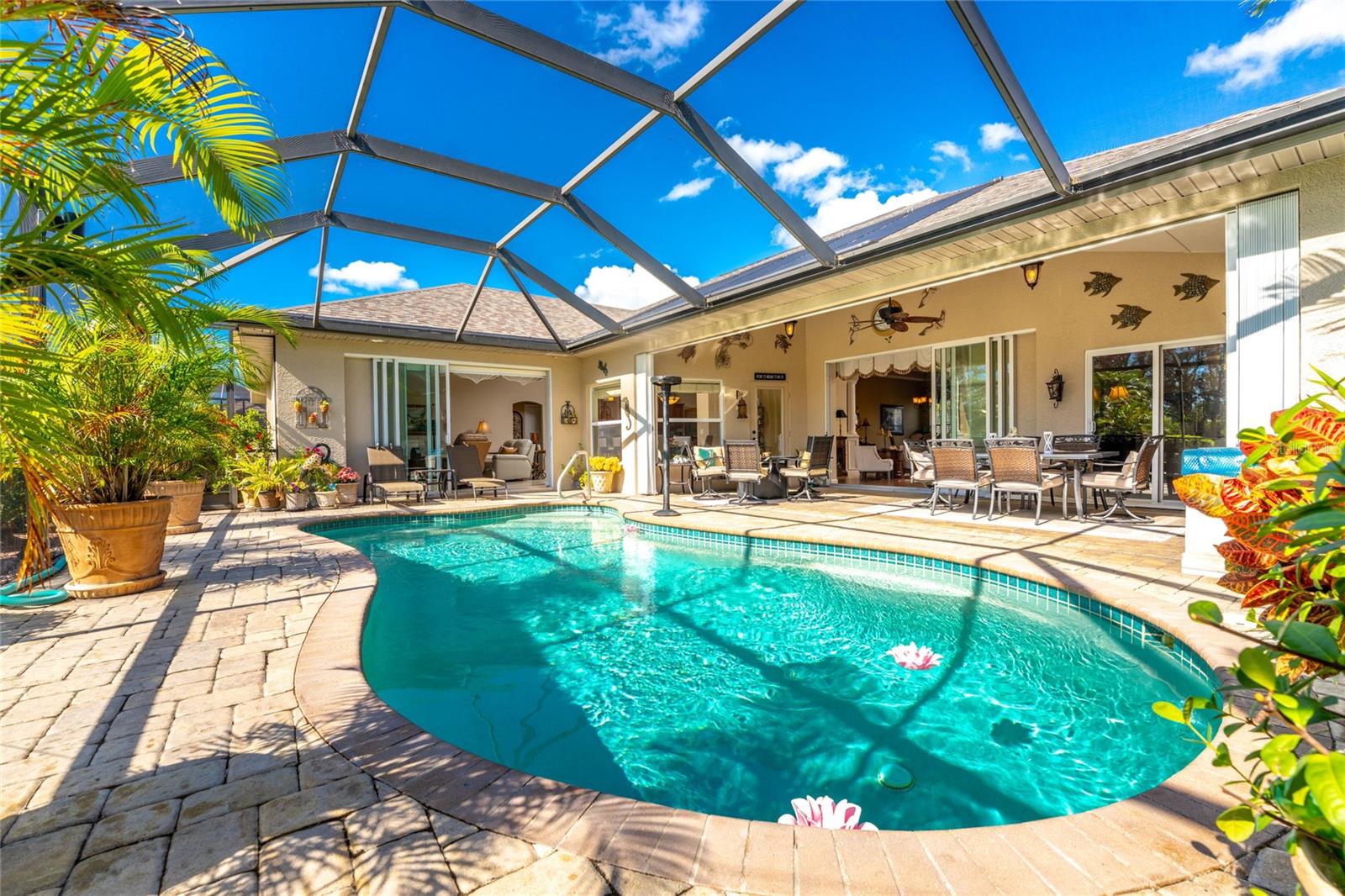 Image 47 of 62 For 290 Rotonda Boulevard E