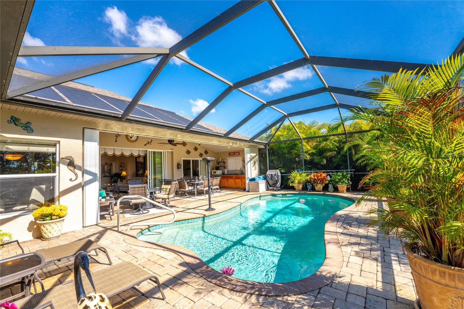 Image 48 of 62 For 290 Rotonda Boulevard E