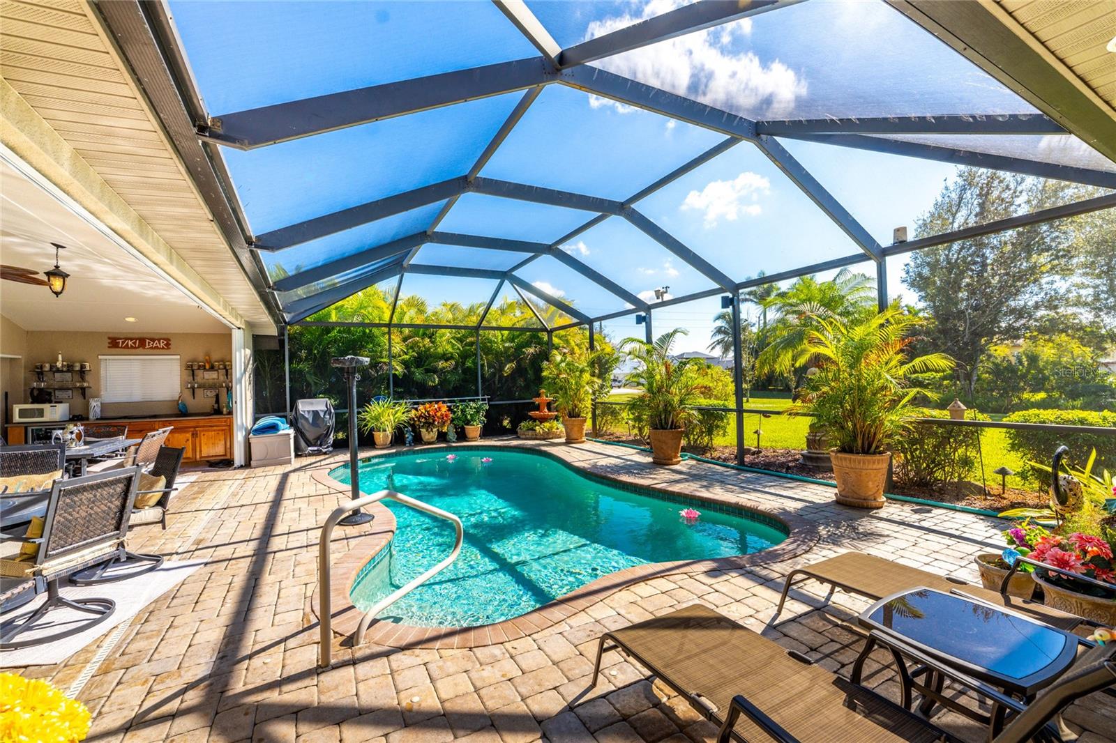 Image 49 of 62 For 290 Rotonda Boulevard E