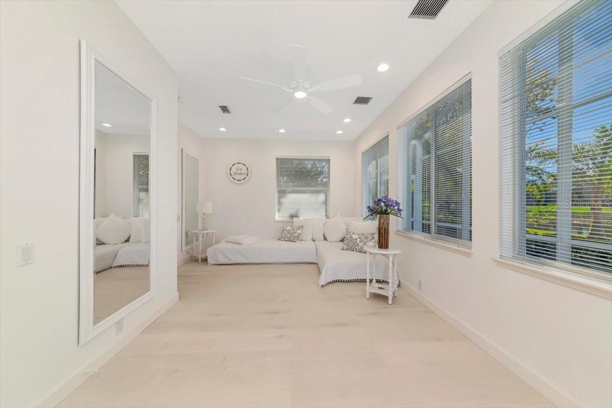 Image 17 of 85 For 3264 Alex Findlay Place 1