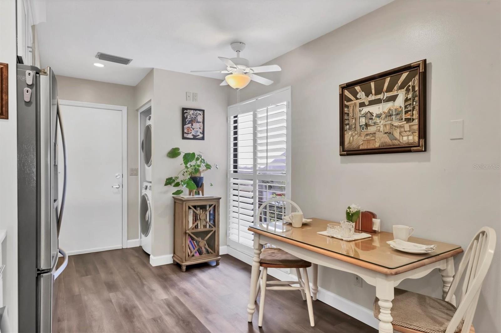 Image 16 of 55 For 3861 Wilshire Circle W 115