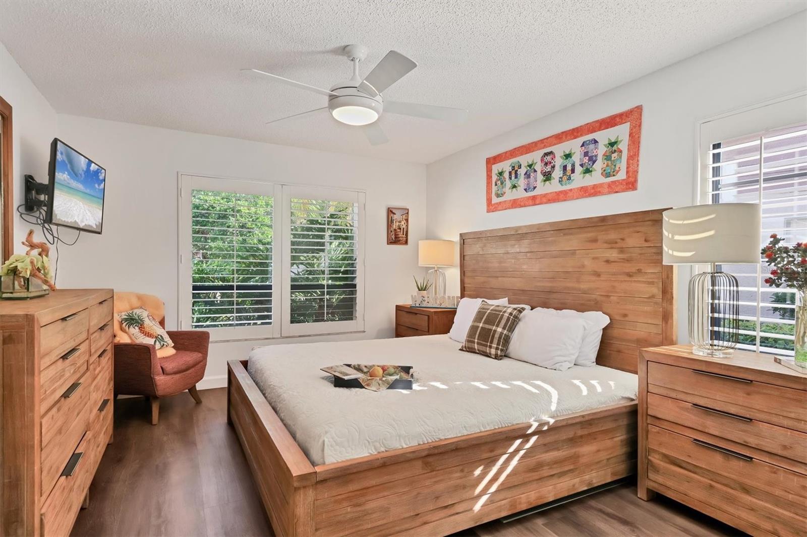 Image 28 of 55 For 3861 Wilshire Circle W 115