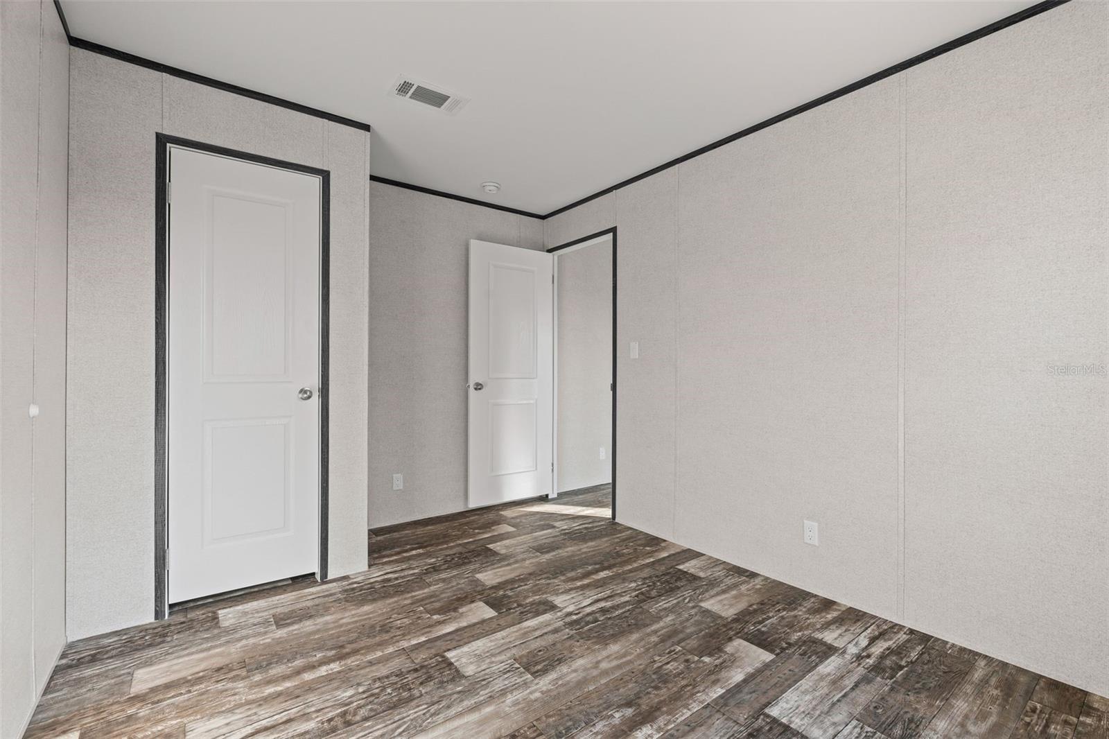 Image 16 of 23 For 8426 Sweden Boulevard